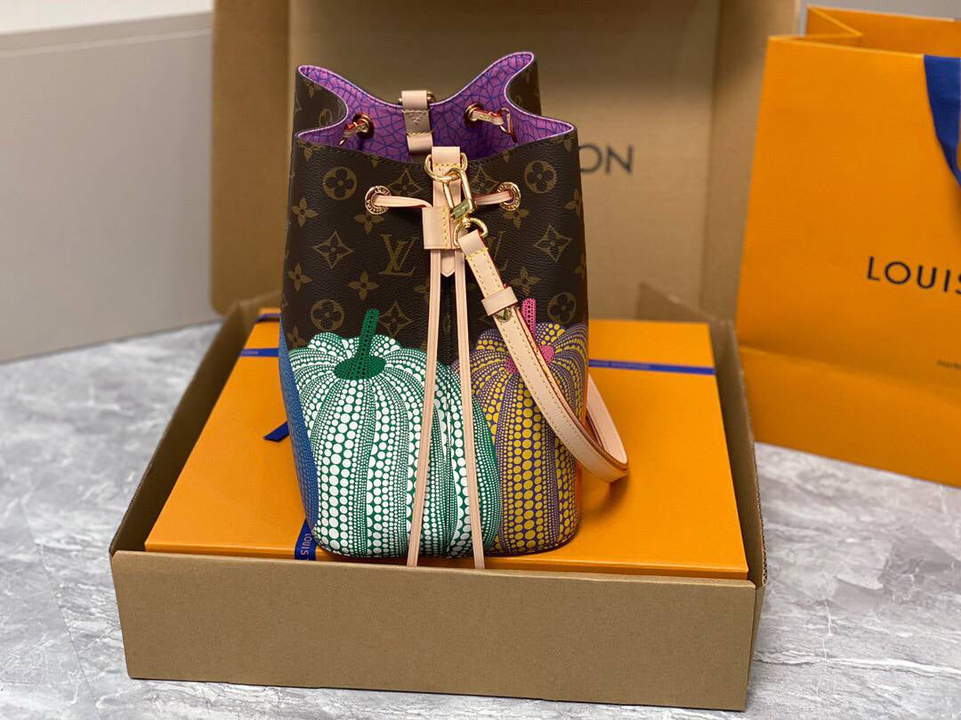 Louis Vuitton x Kusama Néonoé MM