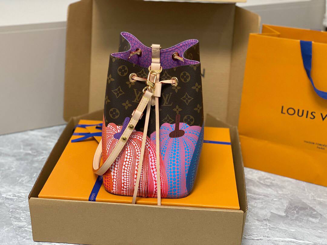 Louis Vuitton x Kusama Néonoé MM