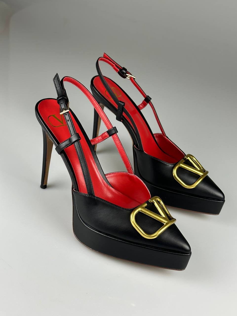 Valentino Garavani VLogo Signature Slingback Pumps