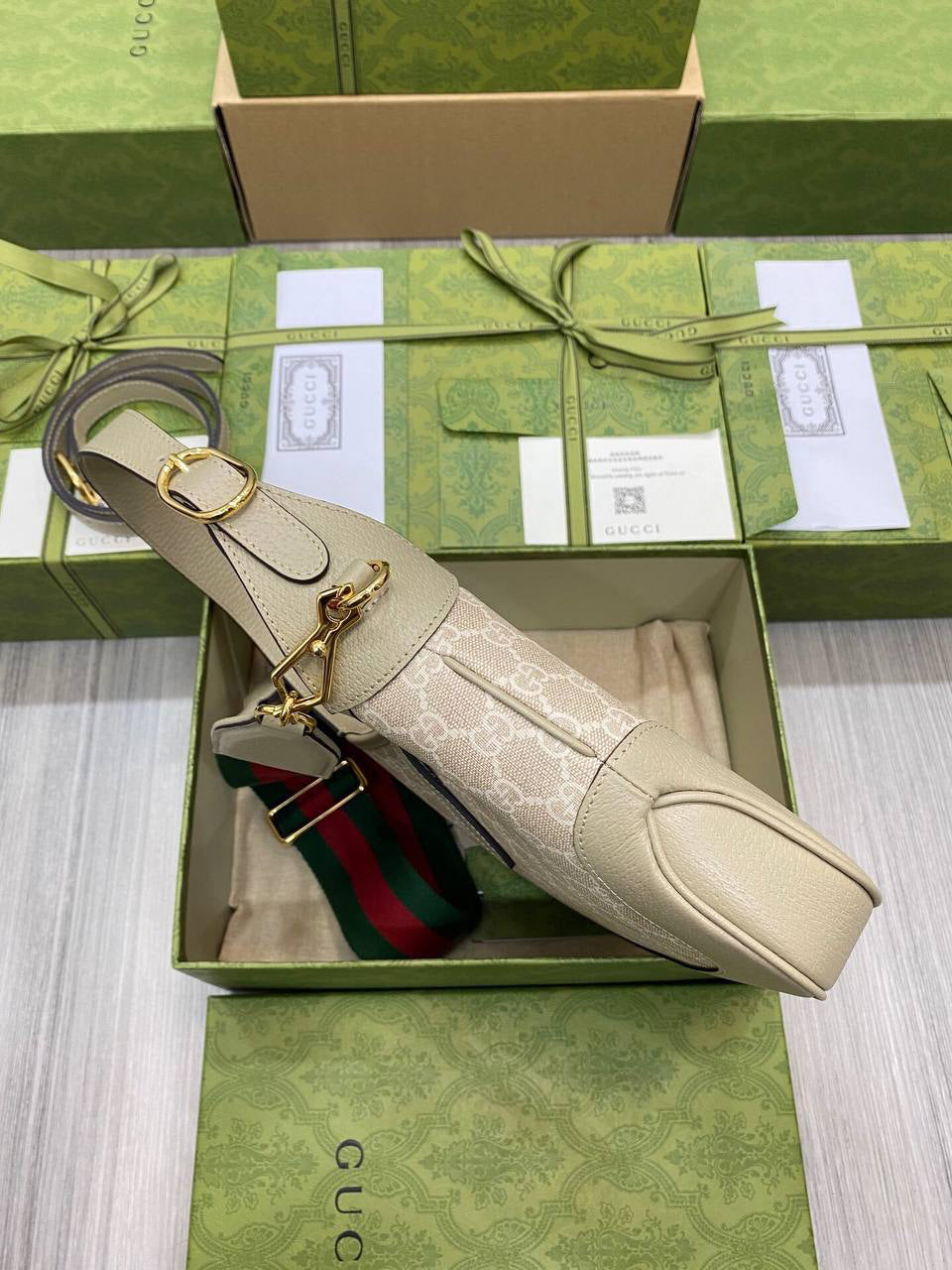 Gucci Jackie