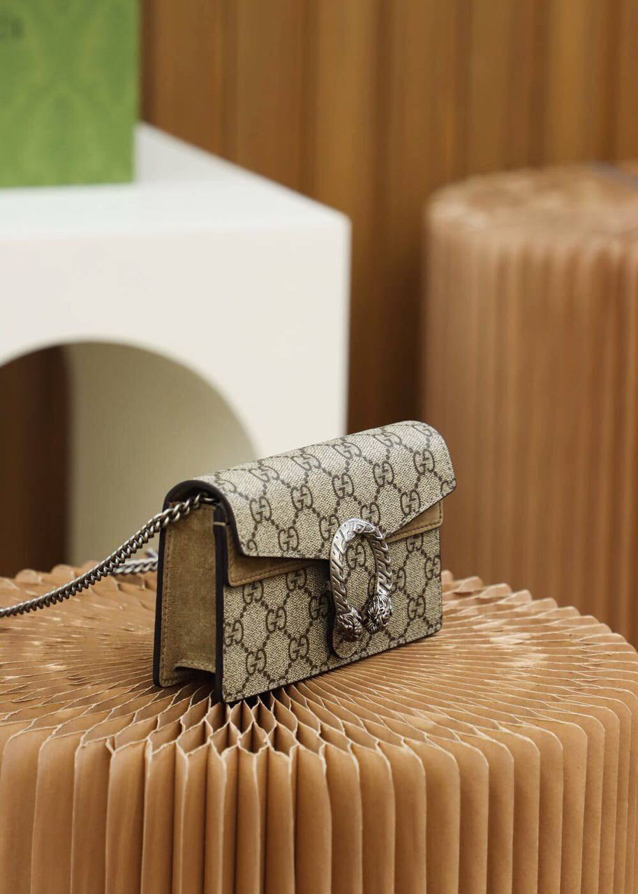 Gucci super mini Dionysus crossbody bag