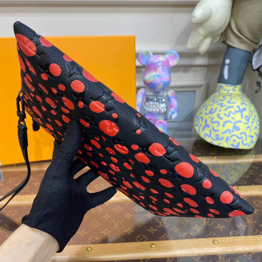 Louis Vuitton x Kusama Pochette To Go