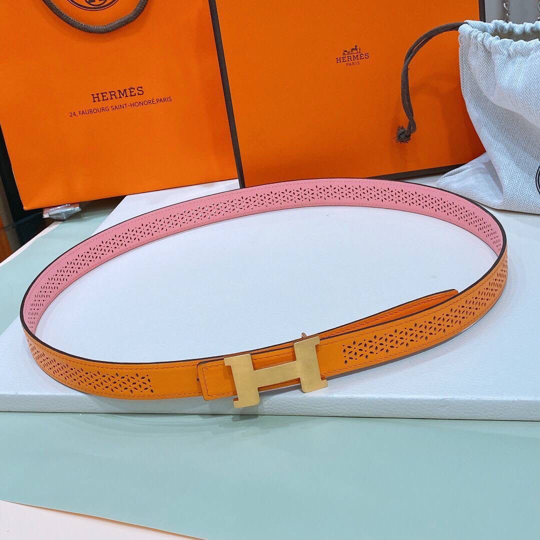 Hermès Mini Constance Martelee Reversible Belt