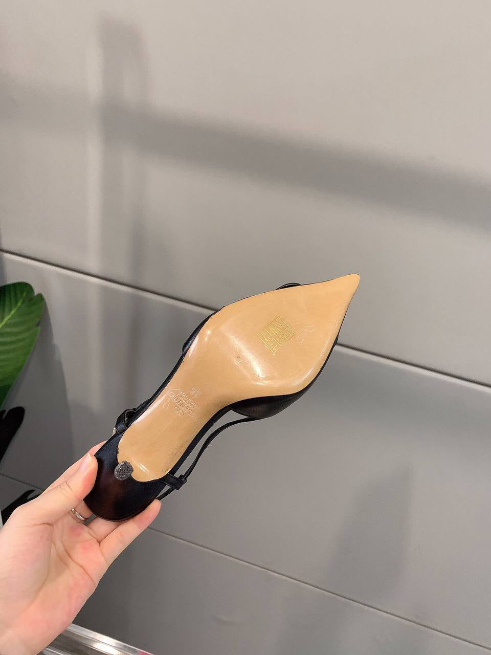 Valentino Garavani VLogo leather slingback pumps