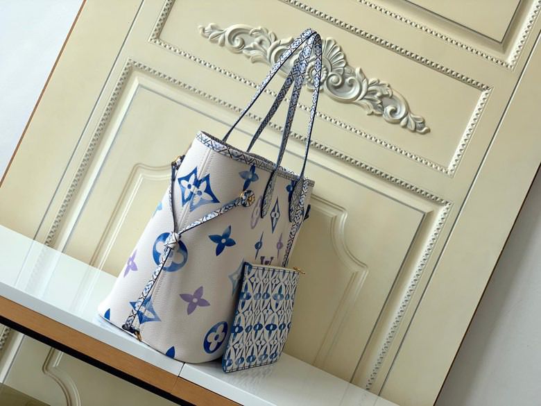 Louis Vuitton Neverfull