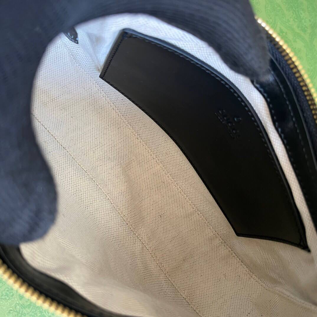 Gucci Leather GG Matelassé Shoulder Bag