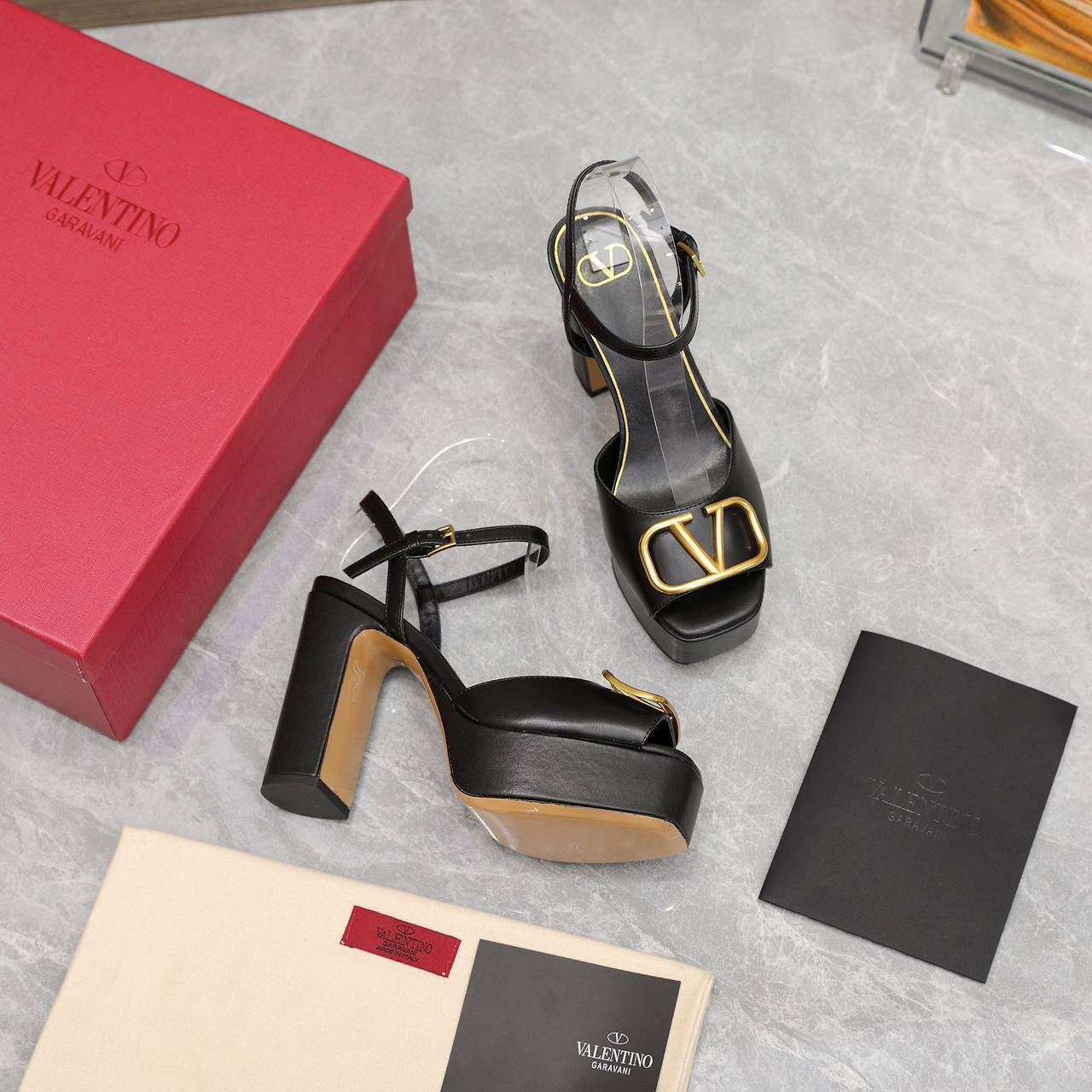 Valentino Garavani VLogo leather platform sandals